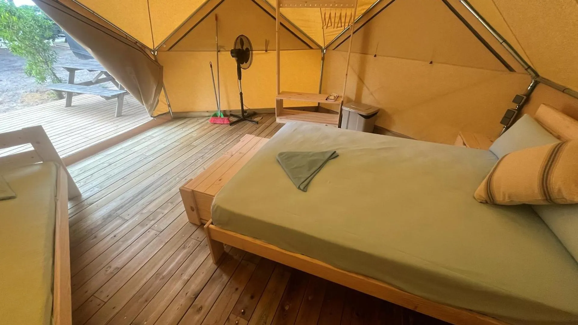 Camping 3 Estrellas Villa Gavà Spanien