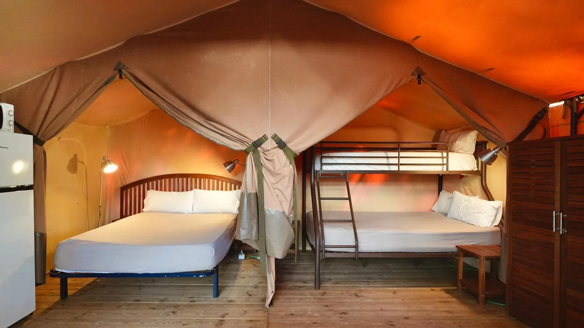 Camping 3 Estrellas Gava