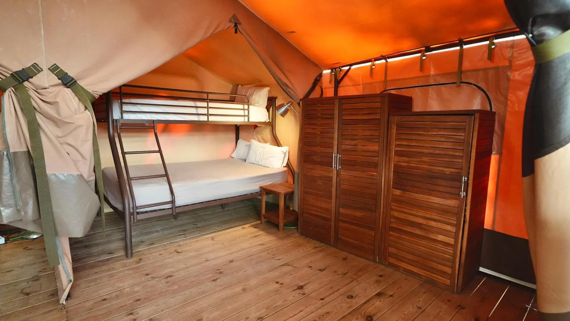 Camping 3 Estrellas Gavà Spagna