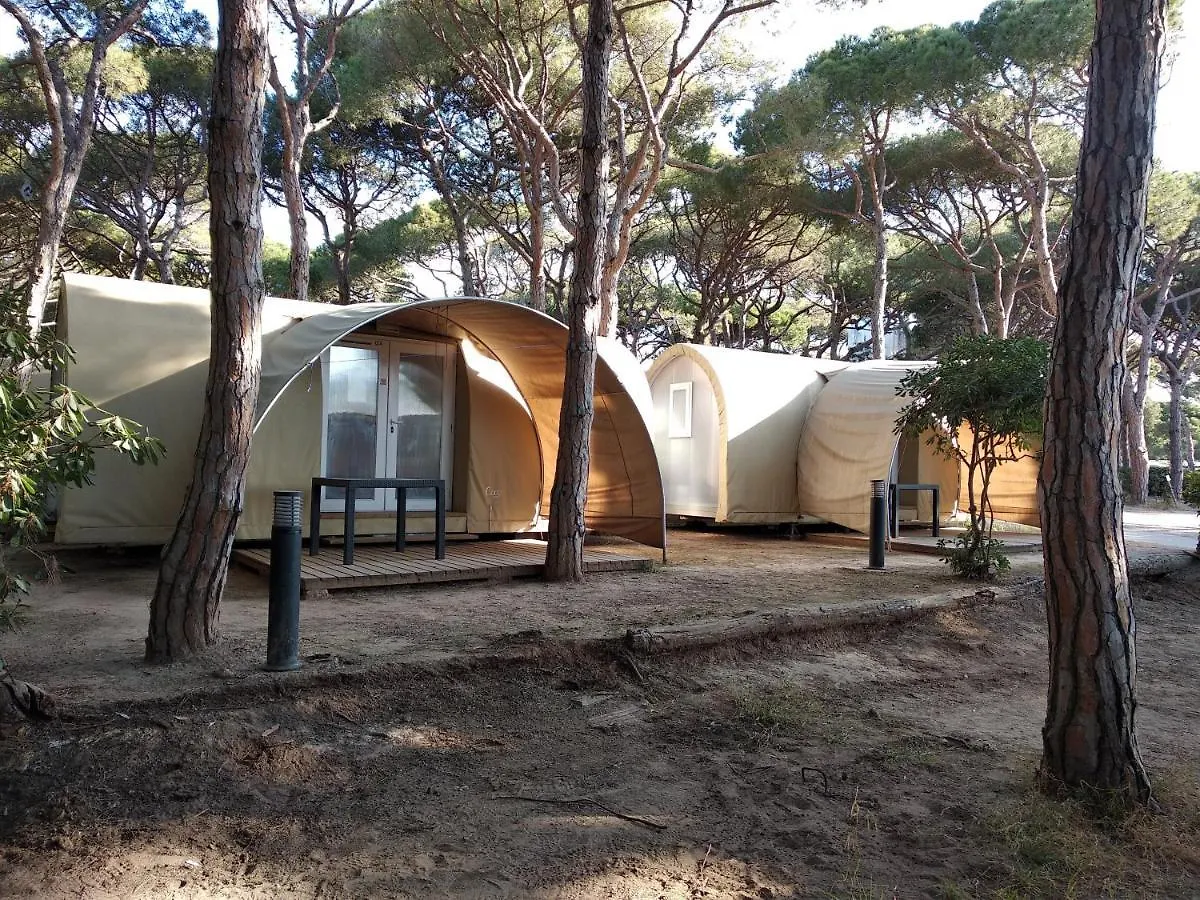 Camping 3 Estrellas Хава